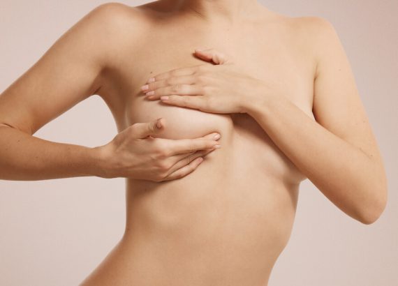 Samopregledovanje dojk za zgodnje odkrivanje raka | Better Than BRCA blog